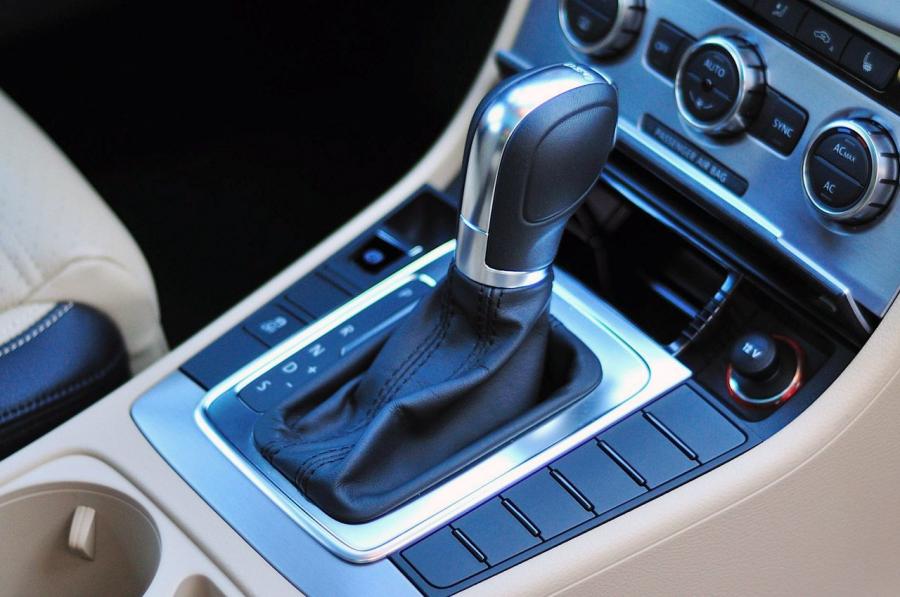  Volkswagen Passat CC 2013 года  (фото 17 из 87)